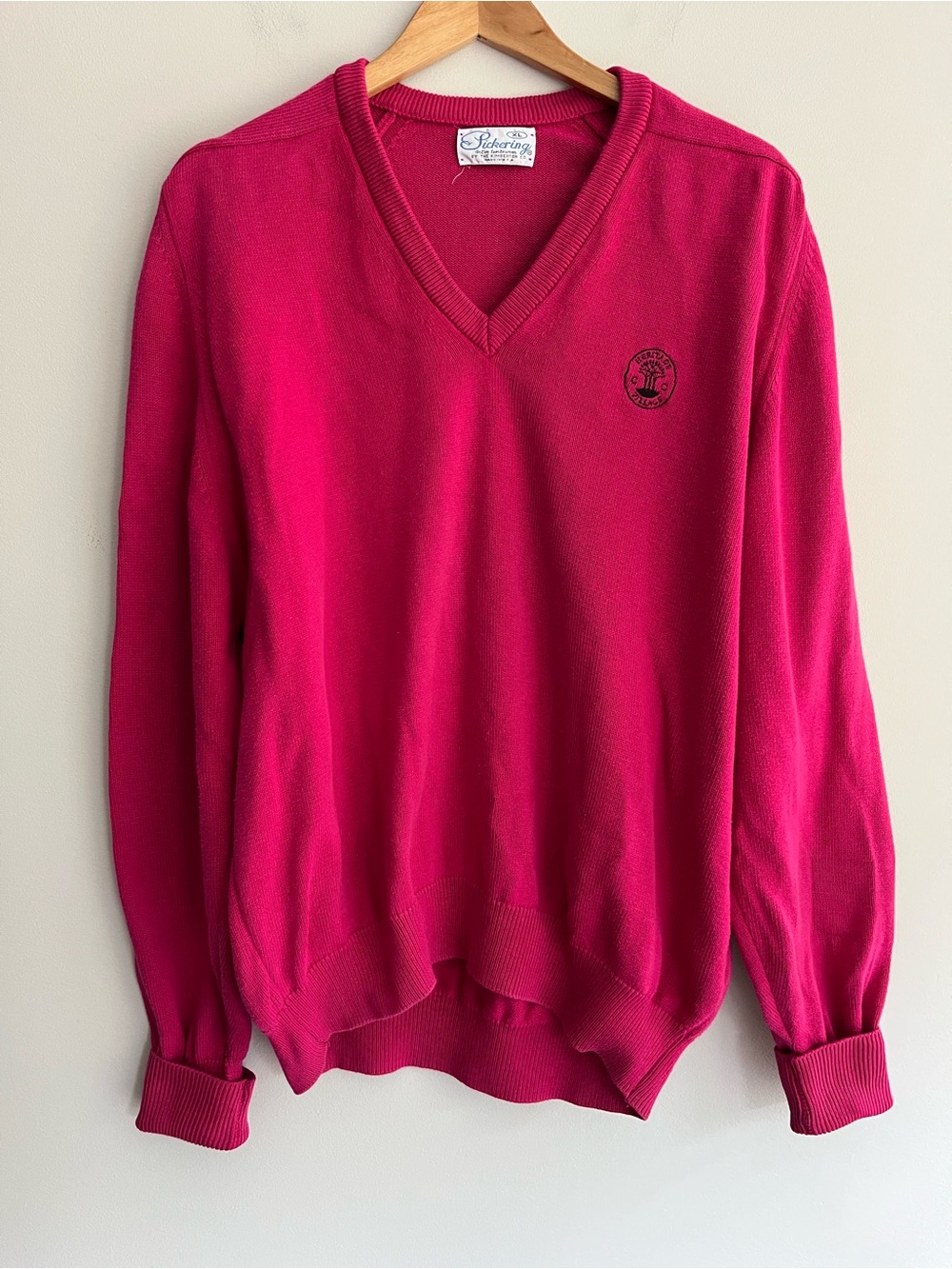 Pickering Vintage Fuchsia V- Neck Heritage Village Logo Sweater XL
